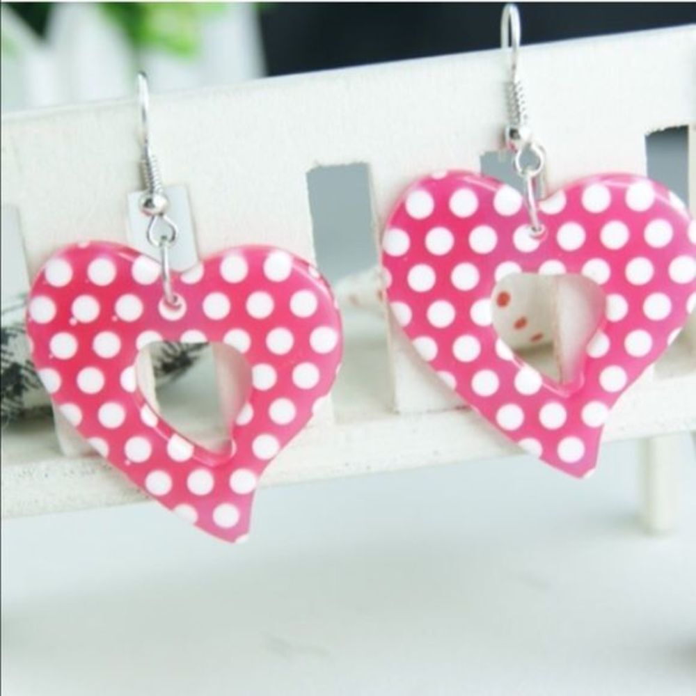 (F3) Heart Earrings